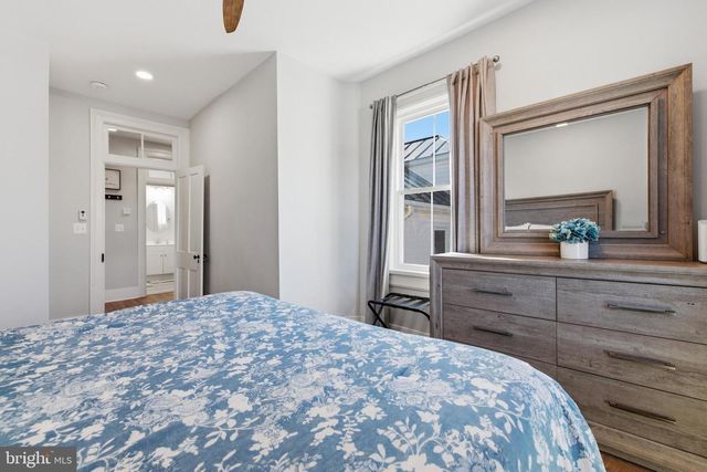 10 N DEFORD AVE, Luray, VA 22835