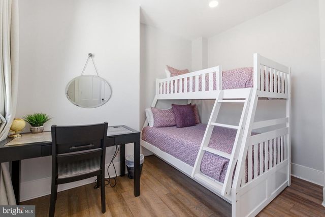 10 N DEFORD AVE, Luray, VA 22835