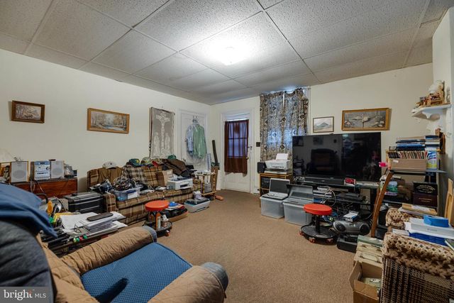 10 N DEFORD AVE, Luray, VA 22835