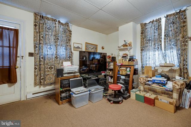 10 N DEFORD AVE, Luray, VA 22835