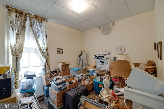 10 N DEFORD AVE, Luray, VA 22835