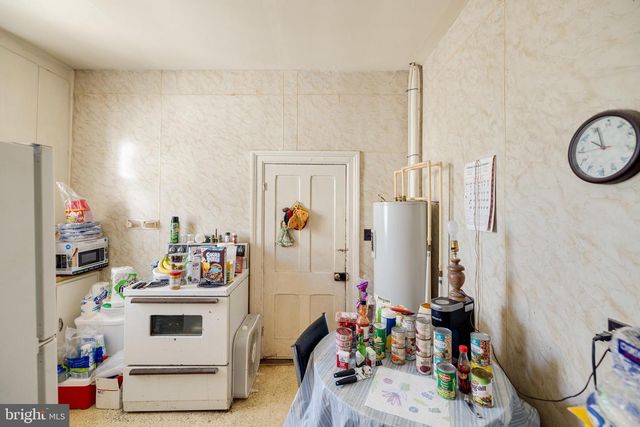 10 N DEFORD AVE, Luray, VA 22835