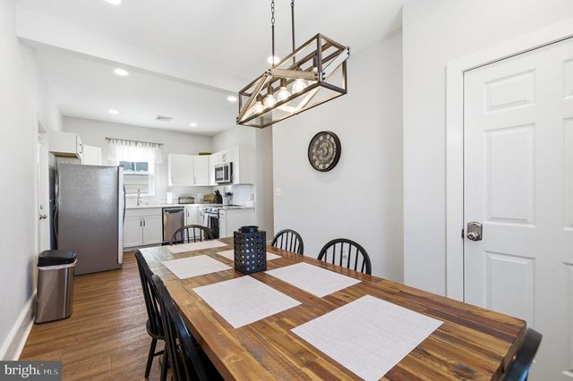 10 N DEFORD AVE, Luray, VA 22835