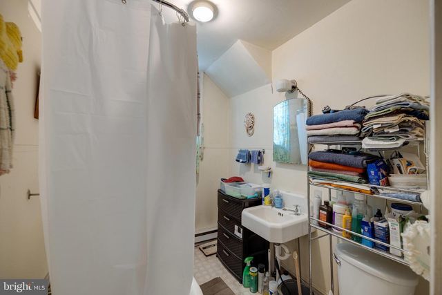 10 N DEFORD AVE, Luray, VA 22835