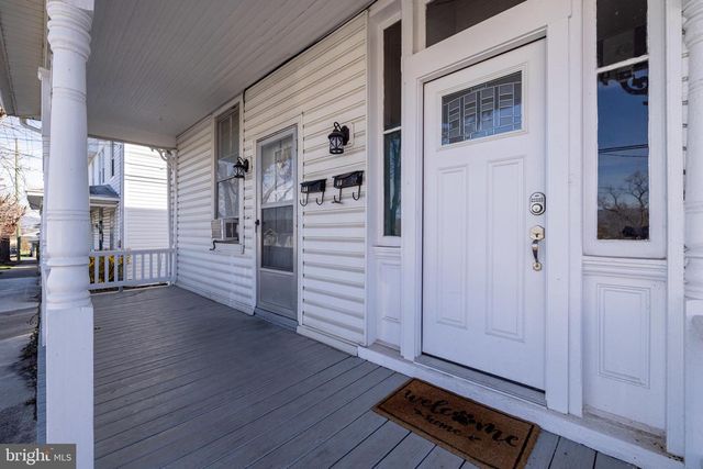 10 N DEFORD AVE, Luray, VA 22835