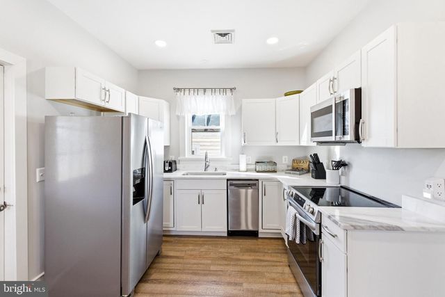 10 N DEFORD AVE, Luray, VA 22835