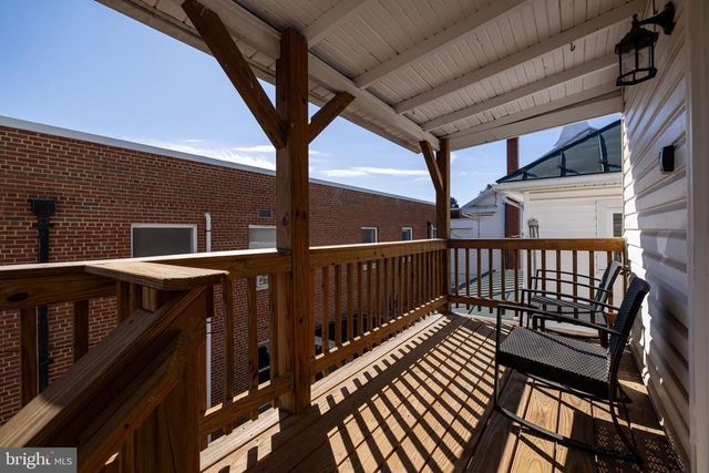 10 N DEFORD AVE, Luray, VA 22835