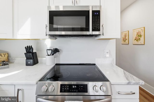 10 N DEFORD AVE, Luray, VA 22835