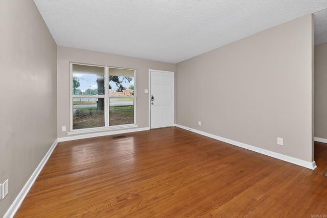 6600 W 32Nd St Street, Little Rock, AR 72204