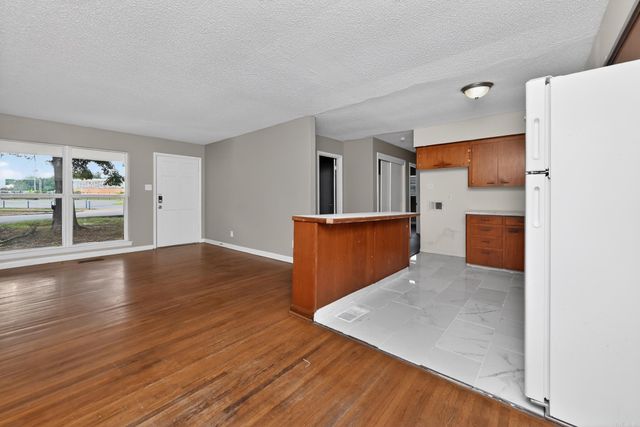 6600 W 32Nd St Street, Little Rock, AR 72204