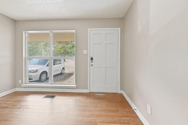 6600 W 32Nd St Street, Little Rock, AR 72204