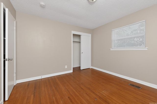6600 W 32Nd St Street, Little Rock, AR 72204