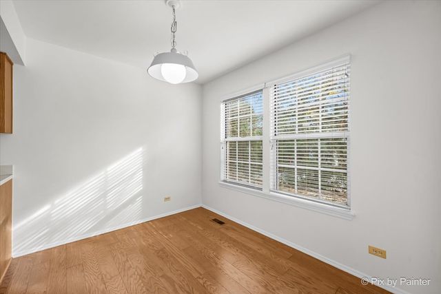 528 Penny Lane, Crystal Lake, IL 60014