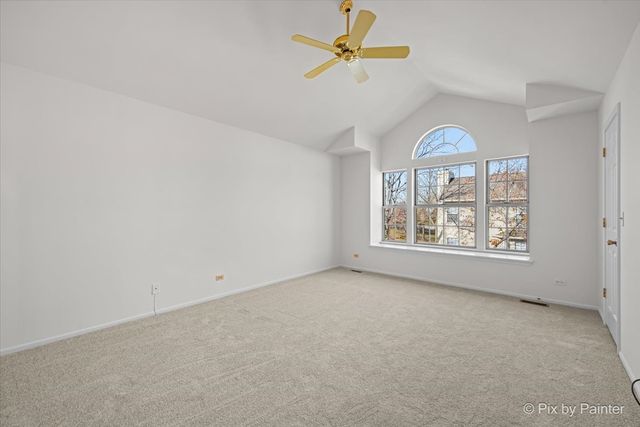 528 Penny Lane, Crystal Lake, IL 60014