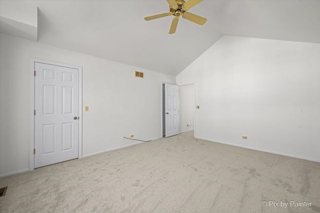 528 Penny Lane, Crystal Lake, IL 60014