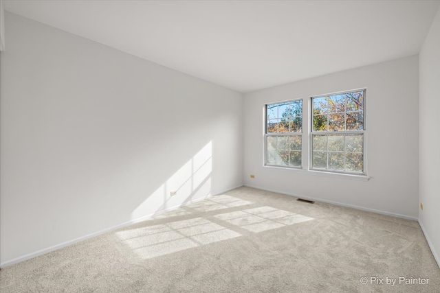 528 Penny Lane, Crystal Lake, IL 60014