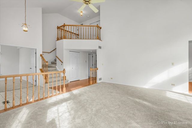 528 Penny Lane, Crystal Lake, IL 60014