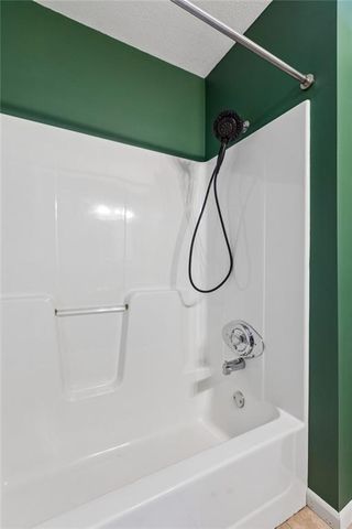 21250 W 124th Street, Olathe, KS 66061