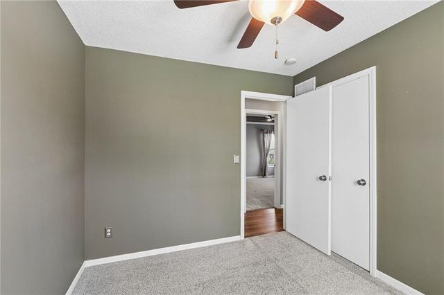 21250 W 124th Street, Olathe, KS 66061