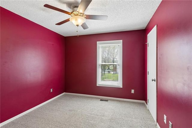 21250 W 124th Street, Olathe, KS 66061