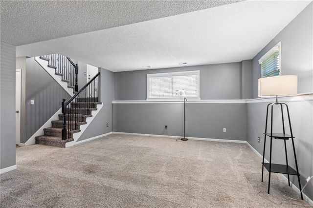 21250 W 124th Street, Olathe, KS 66061