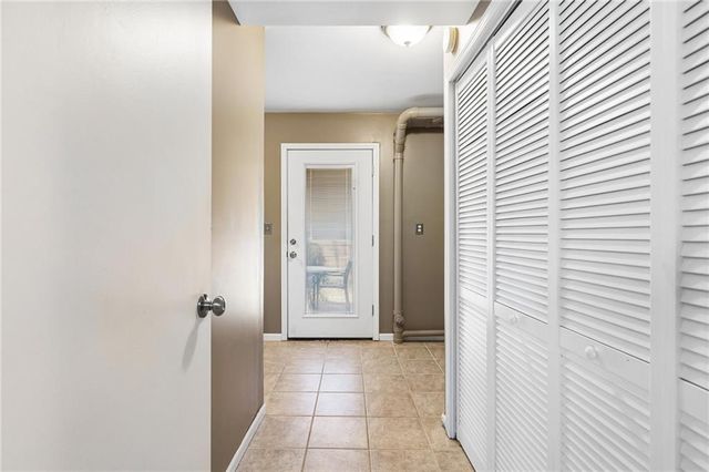 21250 W 124th Street, Olathe, KS 66061
