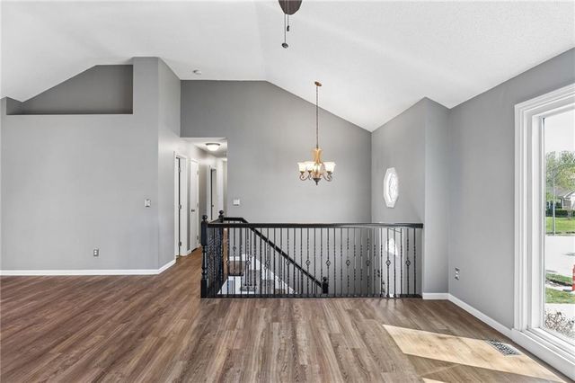 21250 W 124th Street, Olathe, KS 66061