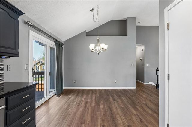 21250 W 124th Street, Olathe, KS 66061