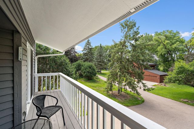 17700 Arrowhead Trail, Minnetonka, MN 55345