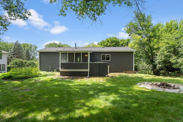 17700 Arrowhead Trail, Minnetonka, MN 55345