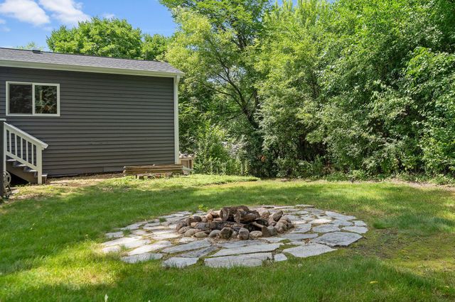 17700 Arrowhead Trail, Minnetonka, MN 55345