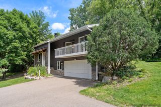 17700 Arrowhead Trail, Minnetonka, MN 55345
