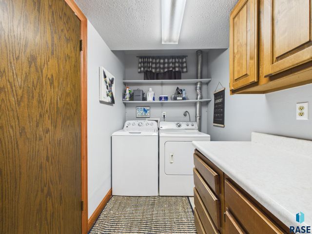 4301 S Teakwood Ave Avenue, Sioux Falls, SD 57103