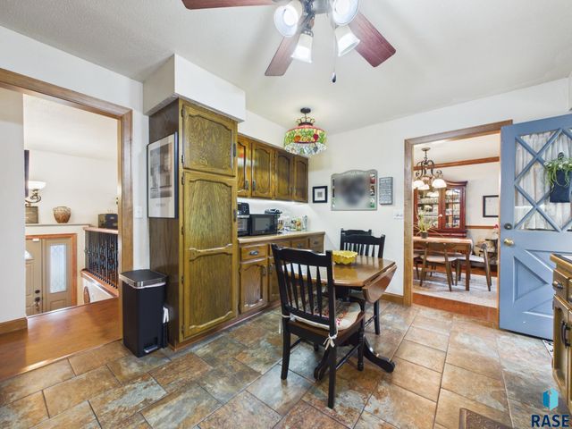 4301 S Teakwood Ave Avenue, Sioux Falls, SD 57103
