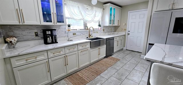 11525 Aruba Dr, Pensacola, FL 32506