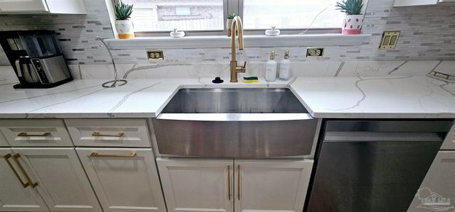 11525 Aruba Dr, Pensacola, FL 32506