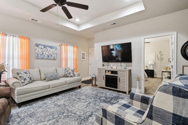 168 TUPELO ST., Pittsburg, TX 75686