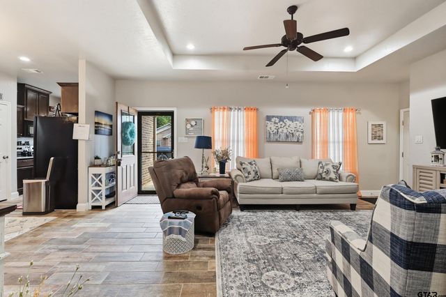 168 TUPELO ST., Pittsburg, TX 75686