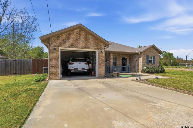 168 TUPELO ST., Pittsburg, TX 75686