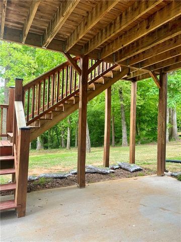 348 Hidden Trail, Pendergrass, GA 30567