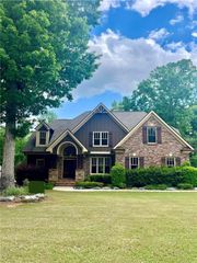 348 Hidden Trail, Pendergrass, GA 30567