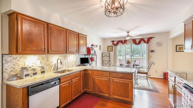 37431 Stonegate Circle 41, Clinton Township, MI 48036