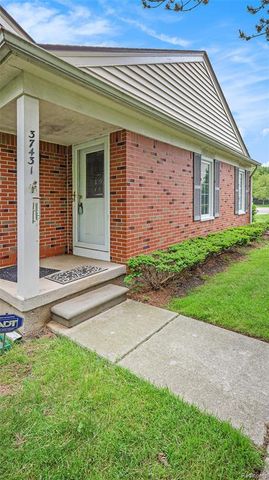 37431 Stonegate Circle 41, Clinton Township, MI 48036