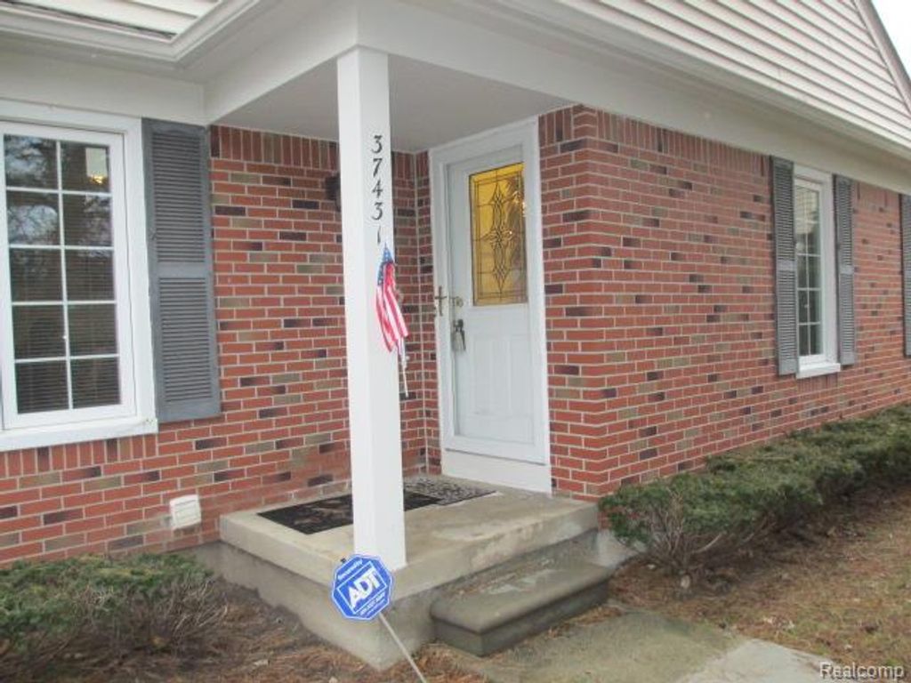 37431 Stonegate Circle 41, Clinton Township, MI 48036