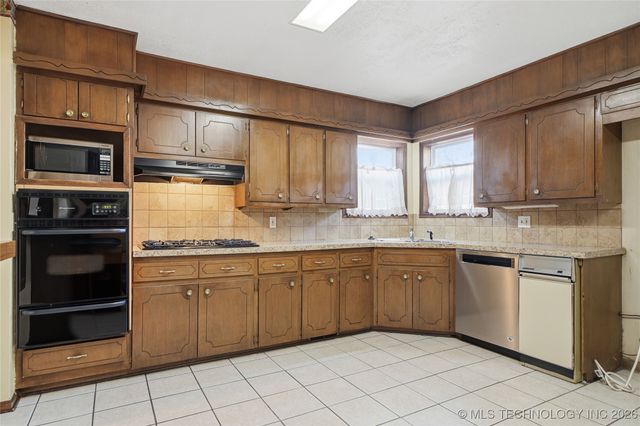 5680 S Boston Avenue, Tulsa, OK 74105