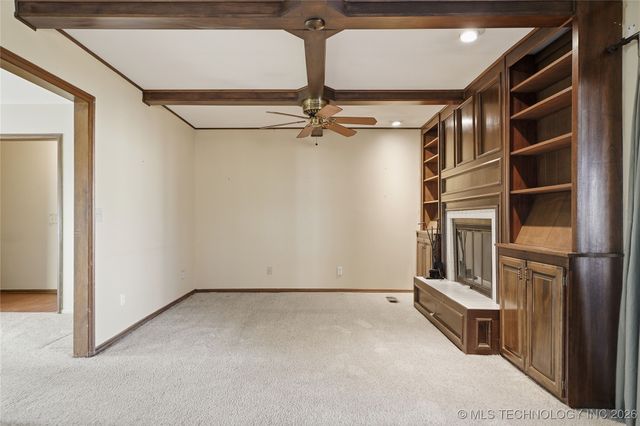 5680 S Boston Avenue, Tulsa, OK 74105