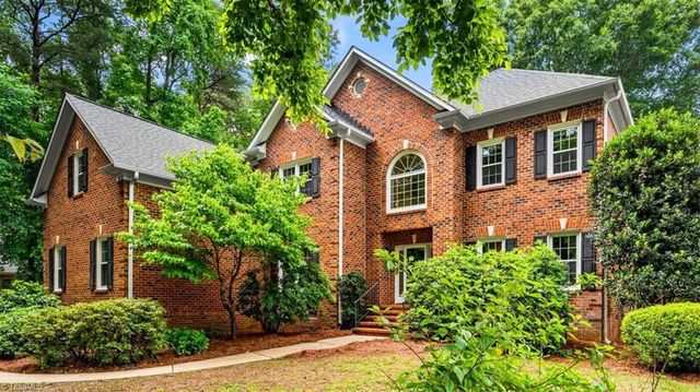 1789 Deer Run Court, Oak Ridge, NC 27310