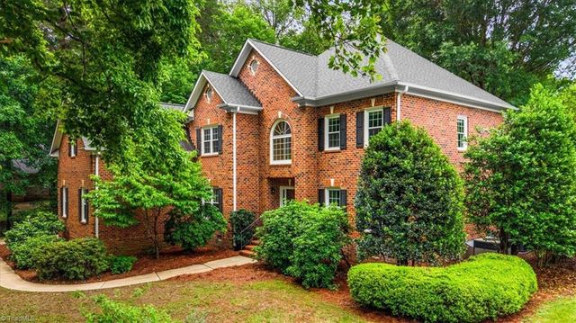 1789 Deer Run Court, Oak Ridge, NC 27310