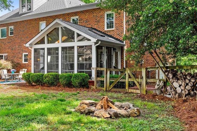 1789 Deer Run Court, Oak Ridge, NC 27310