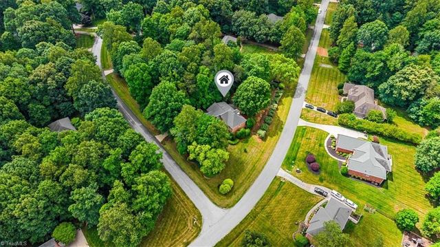1789 Deer Run Court, Oak Ridge, NC 27310
